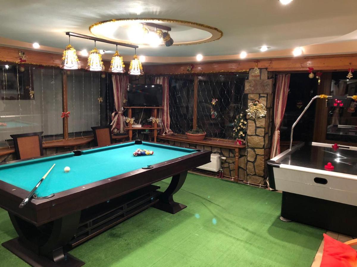 Pensiunea Crocus - Sauna & Billiard 波亚纳布拉索夫 外观 照片